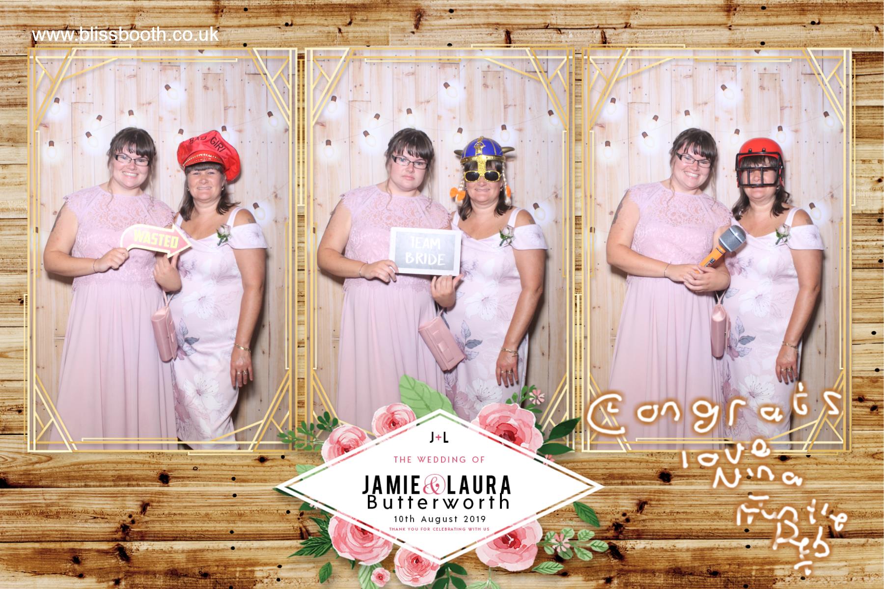 Laura and Jamie | View more photos from the event at gallery.blissbooth.co.uk/u/BlissBooth/Laura-and-Jamie